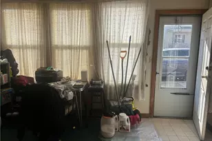 704-706 Holland St, Vandergrift, PA 15690 - Photo 4