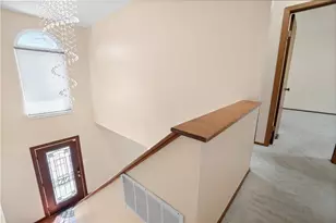 117 Dinwiddie Dr, Pittsburgh, PA 15068 - Photo 14