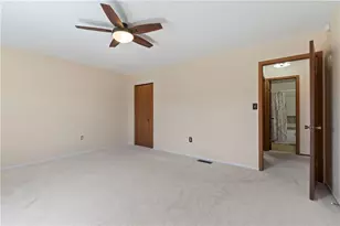 117 Dinwiddie Dr, Pittsburgh, PA 15068 - Photo 20