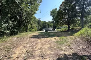 949 Rolling Meadows Rd, Franklin Township, PA 15370 - Photo 4