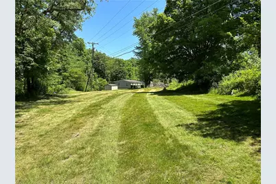 949 Rolling Meadows Rd, Franklin Township, PA 15370 - Photo 8