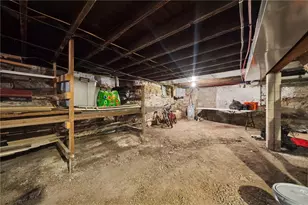 425 Agatha, Pitcairn, PA 15140 - Photo 28