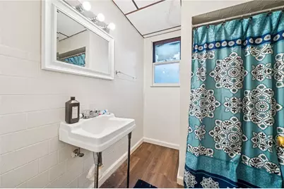 425 Agatha, Pitcairn, PA 15140 - Photo 4