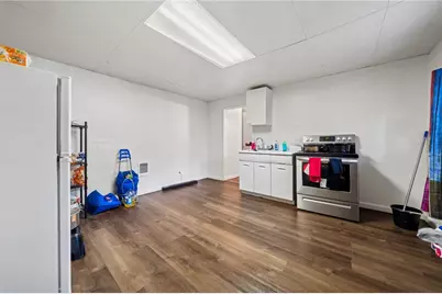 425 Agatha, Pitcairn, PA 15140 - Photo 14