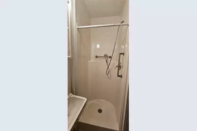 417 Uber St, New Castle, PA 16101 - Photo 12