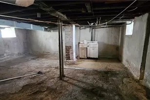 417 Uber St, New Castle, PA 16101 - Photo 32