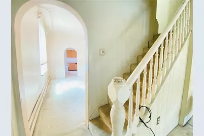 811 Farragut St, Pittsburgh, PA 15206 - Photo 8