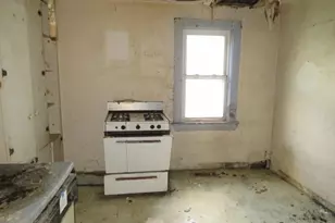 1080 Bruce St, Washington, PA 15301 - Photo 6