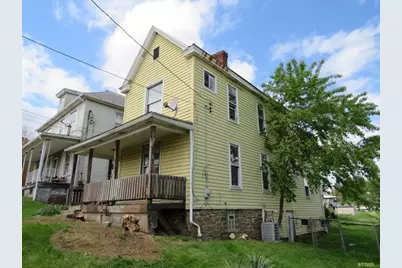 1080 Bruce St, Washington, PA 15301 - Photo 2