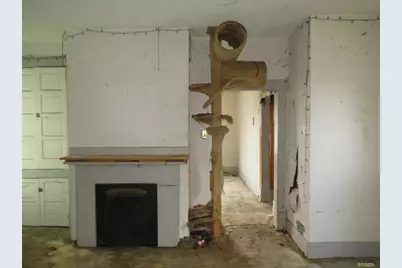 1080 Bruce St, Washington, PA 15301 - Photo 4