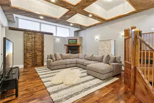 215 25th St, Downtown Pgh, PA 15222 - Photo 4