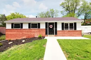 513 Crestview Dr, Pittsburgh, PA 15239 - Photo 1