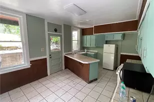 827 Lincoln, Charleroi Boro, PA 15022 - Photo 10