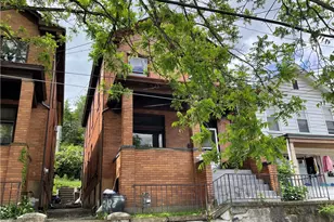 827 Lincoln, Charleroi Boro, PA 15022 - Photo 2