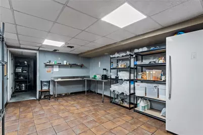 500 Washington Ave, Bridgeville, PA 15017 - Photo 24