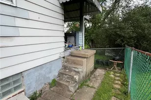 243 Whitaker St, Whitaker, PA 15120 - Photo 6