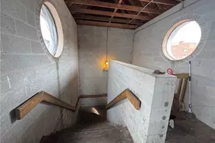 3339 S Jefferson St, New Castle, PA 16101 - Photo 10