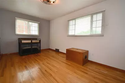 5005 Brownsville Rd, Pittsburgh, PA 15236 - Photo 12
