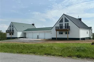 1121 Three Degree, Forward Township, PA 16002 - Photo 2