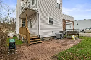 2842 Harcum Wy, Pittsburgh, PA 15203 - Photo 16