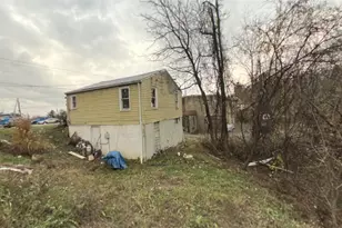 1120 Steubenville Pike, Hanover Township, PA 15021 - Photo 12