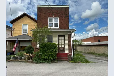 218 Keystone Way, Ellwood City, PA 16117 - Photo 1