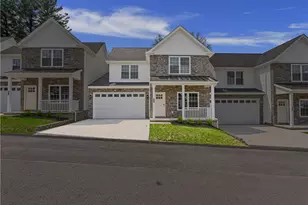 202 Willow Ln, Chippewa Township, PA 15010 - Photo 2