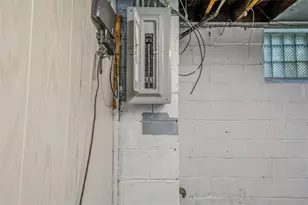 4018 Meadowbrook Blvd, Pittsburgh, PA 15227 - Photo 30