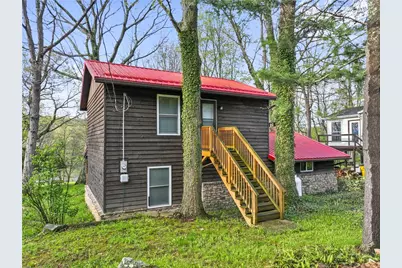 1036 Causeway Dr, Stoneycreek Township, PA 15541 - Photo 4