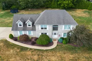 112 Pheasant Ridge Dr, Center Township, PA 16001 - Photo 1