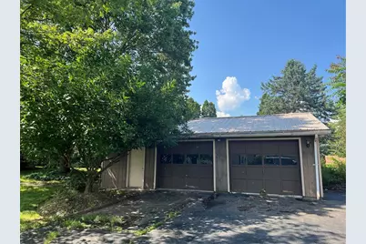 105 Lawrence Ave, Twp of But NW, PA 16001 - Photo 4