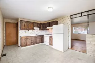 601 Dressel Rd, Pittsburgh, PA 15101 - Photo 18