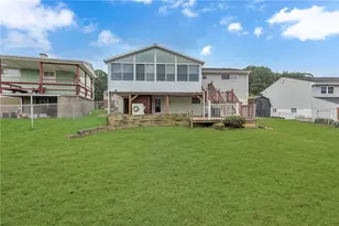 1040 Catherine Dr, Conway, PA 15027 - Photo 6