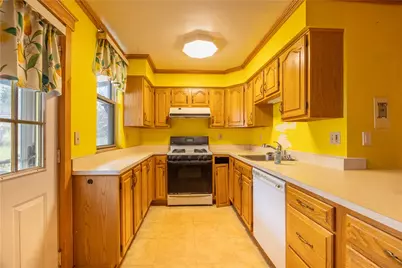 134 Kirk Ave, Pittsburgh, PA 15227 - Photo 10