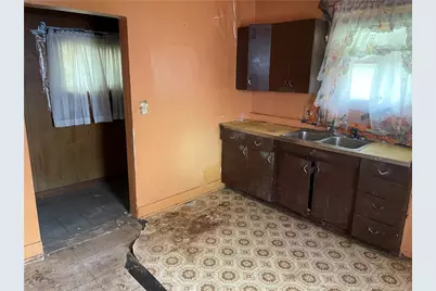 230 E 15th Ave, Homestead, PA 15120 - Photo 4
