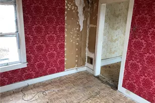 225 W 10th Ave, West Homestead, PA 15120 - Photo 10