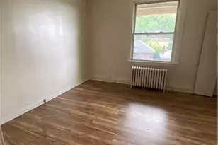 415 Lenox Ave, Pittsburgh, PA 15221 - Photo 8
