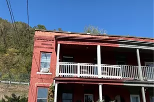 518 Middle Ave, Wilmerding, PA 15148 - Photo 2