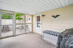 50 Davis Dr, Sharpsville, PA 16150 - Photo 2