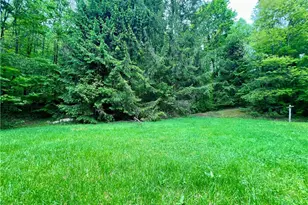 192 Hawkins Hollow Rd, Connellsville, PA 15425 - Photo 4