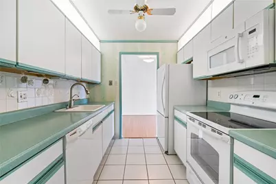 5600 Munhall Rd #606, Pittsburgh, PA 15217 - Photo 4