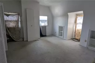 315 Lowell St, Pittsburgh, PA 15206 - Photo 24
