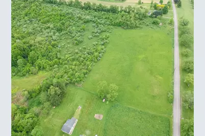 2542 Bridge St, Wayne Township, PA 16117 - Photo 4