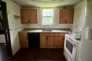 15 Allen Way, White Oak, PA 15131 - Photo 6