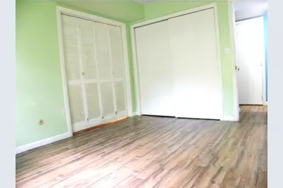 1080 Chatham Park Dr #F, Scott Township, PA 15216 - Photo 8