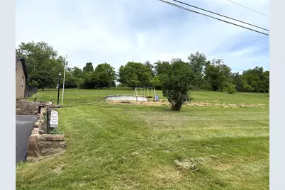 512 Leckrone Highhouse Rd, McClellandtown, PA 15458 - Photo 8