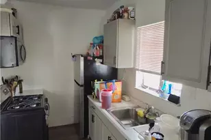 1131 13th St, McKees Rocks, PA 15136 - Photo 4