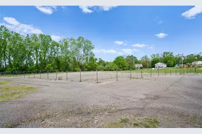 1046 Butler Street, New Castle, PA 16101 - Photo 4