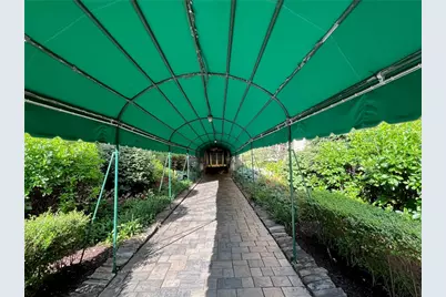 166 N Dithridge Street #2A, Pittsburgh, PA 15213 - Photo 2