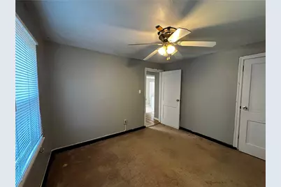 2310 Delaware Ave, New Castle, PA 16105 - Photo 8